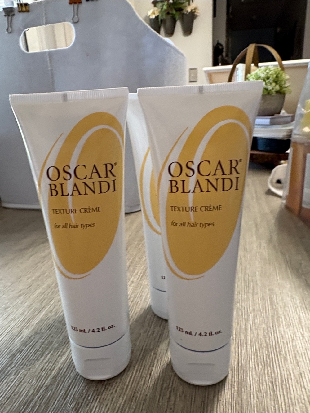 Texture Crème — White & Yellow Styling Cream